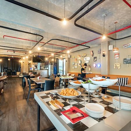 Qiu Hotel Sukhumvit Sha Plus Bangkok Exterior photo