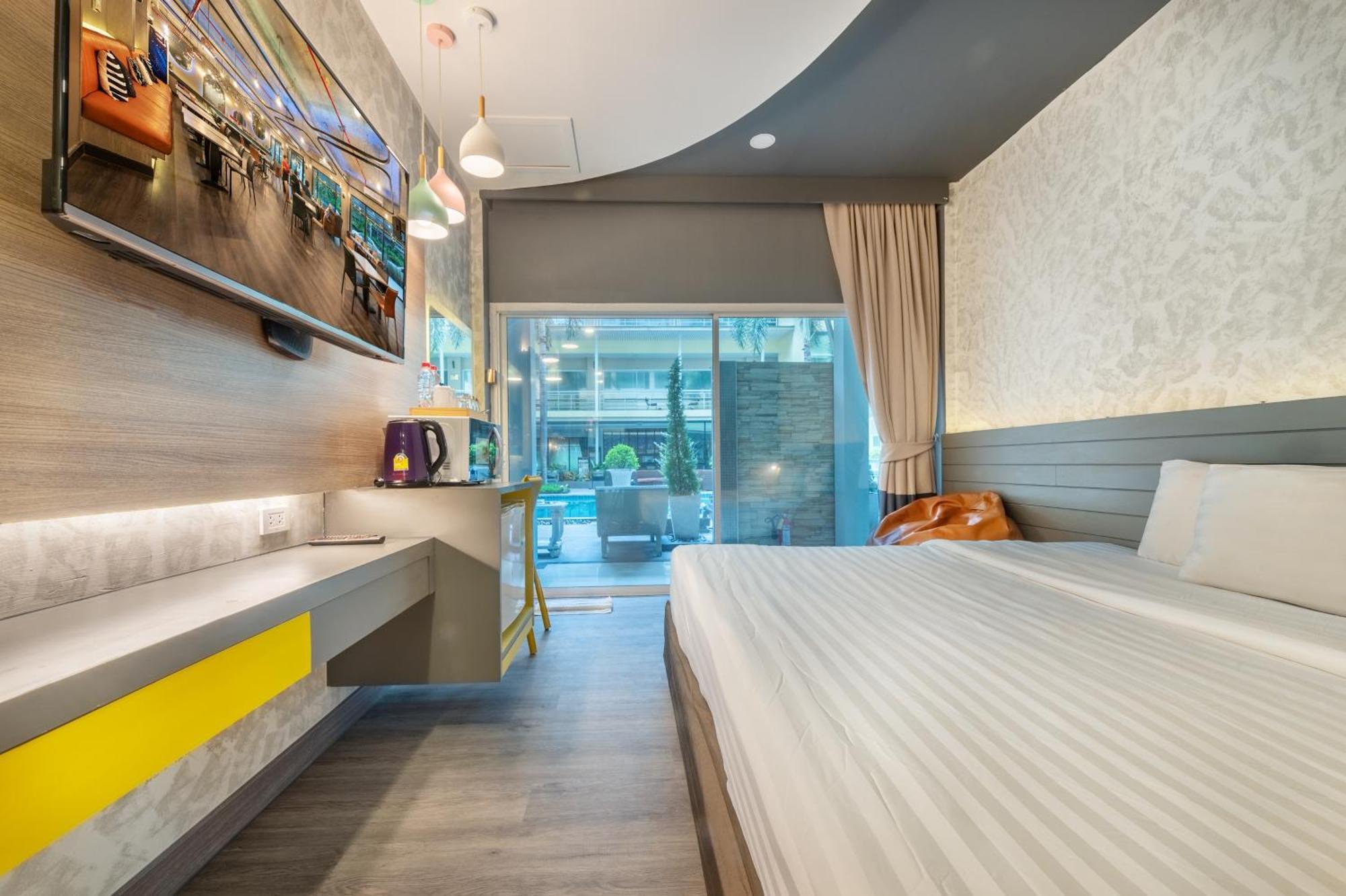 Qiu Hotel Sukhumvit Sha Plus Bangkok Exterior photo