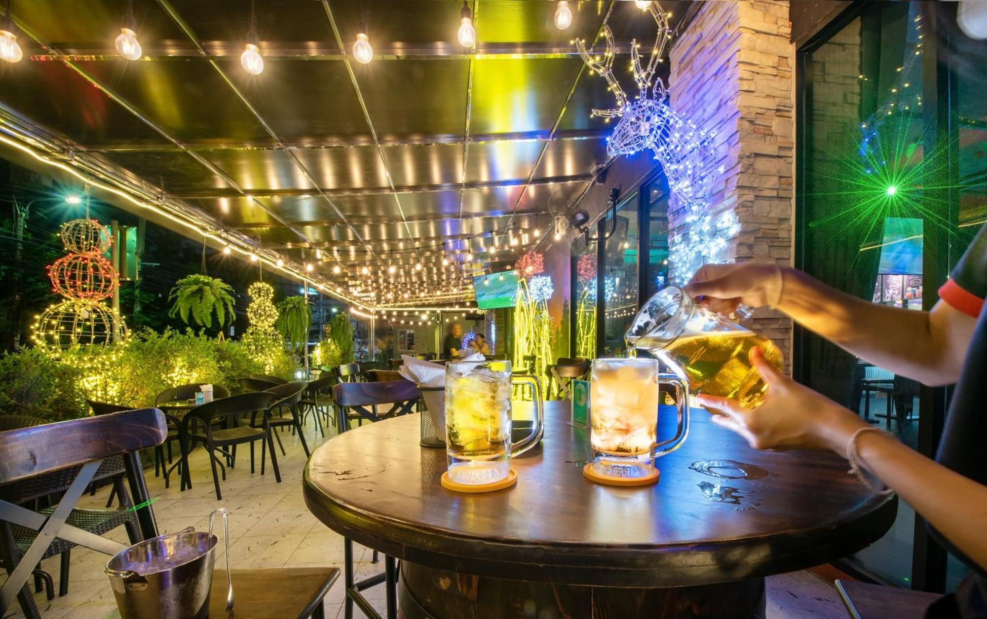 Qiu Hotel Sukhumvit Sha Plus Bangkok Exterior photo