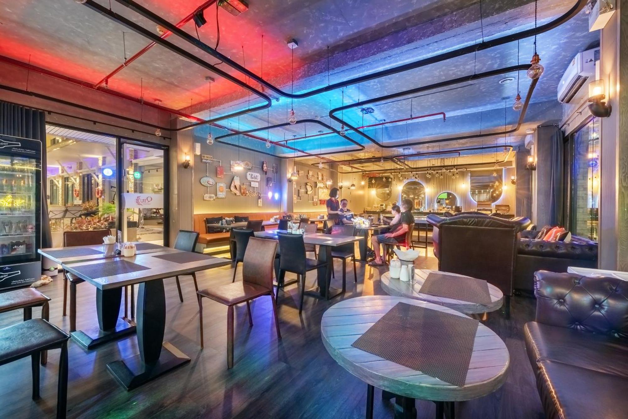 Qiu Hotel Sukhumvit Sha Plus Bangkok Exterior photo