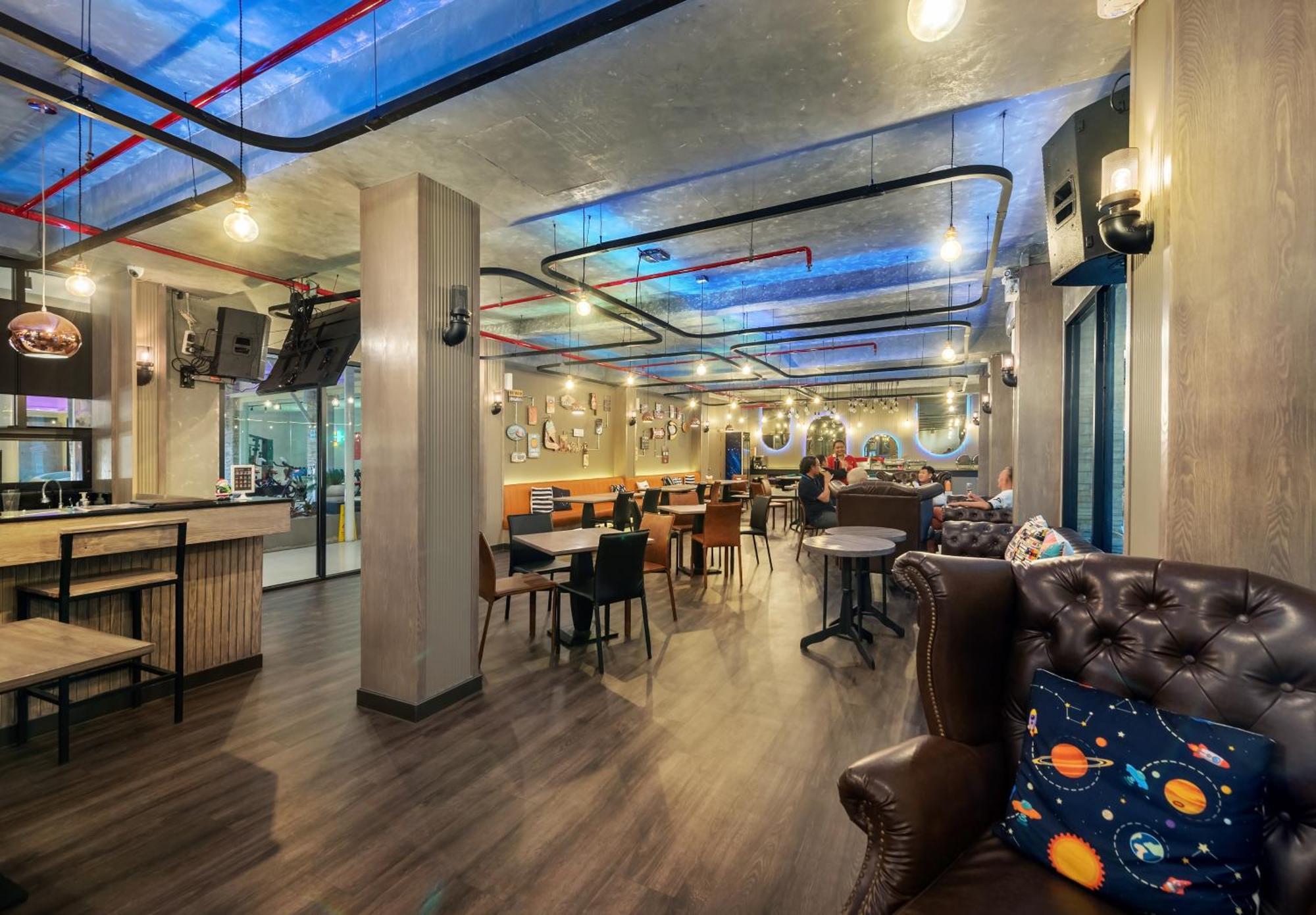 Qiu Hotel Sukhumvit Sha Plus Bangkok Exterior photo