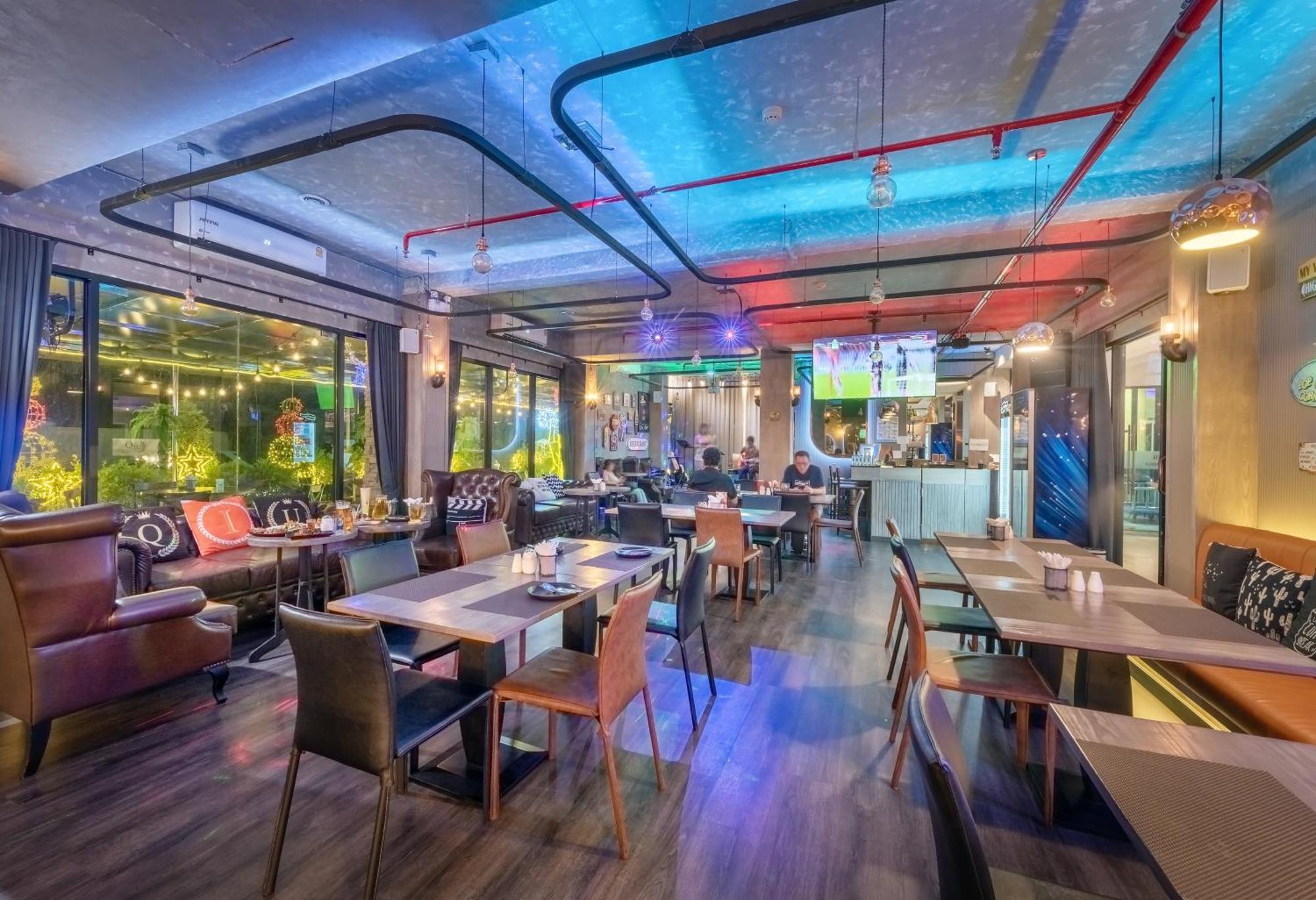 Qiu Hotel Sukhumvit Sha Plus Bangkok Exterior photo